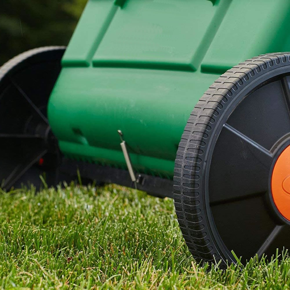 buy fertilizer spreader online